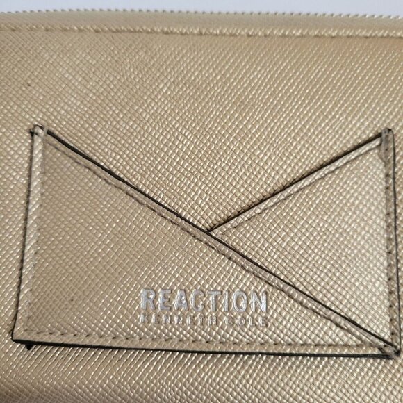 Great Kenneth Cole Reaction Women's Whitney Wallet Organizer - Gold - - Picture 4 of 6